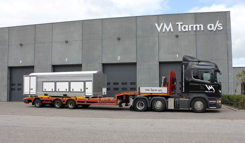 ringnes_supply_company_as_-_11-000_liter_oeltank_paa_1499.jpg